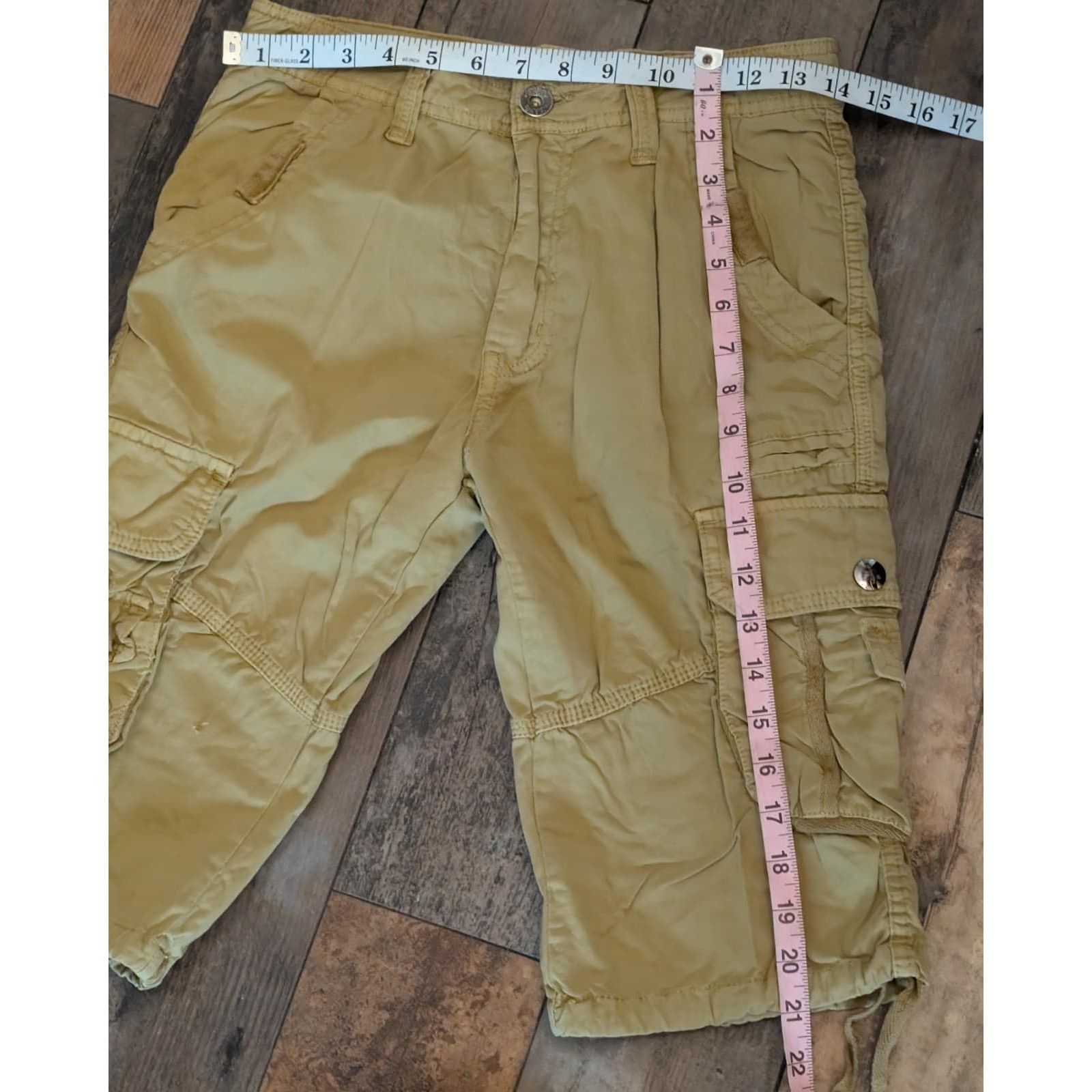 West Louis Tan Multi-Pocket Y2k Gorpcore Drawstring Cargo Shorts, Size 29 — image 5 of 5